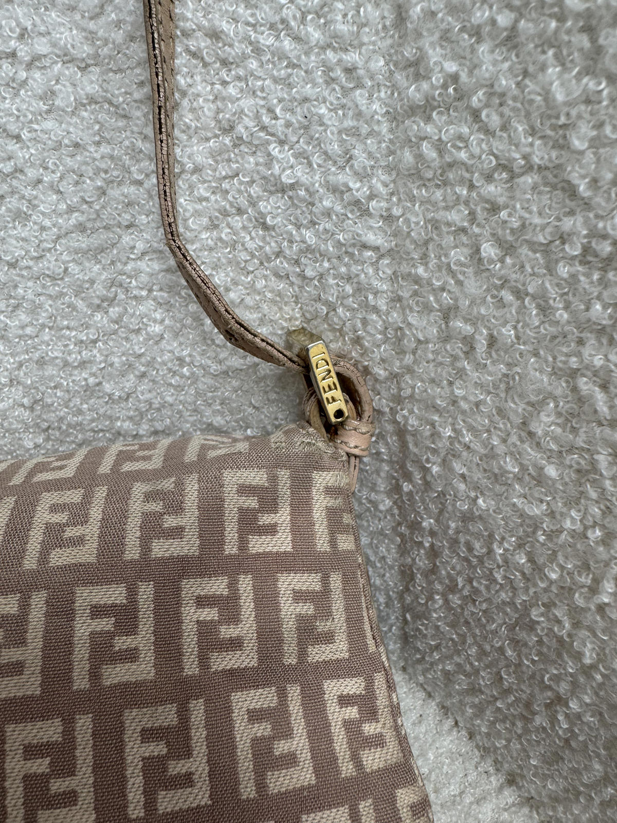 Fendi Mama Bucket Baguette Small