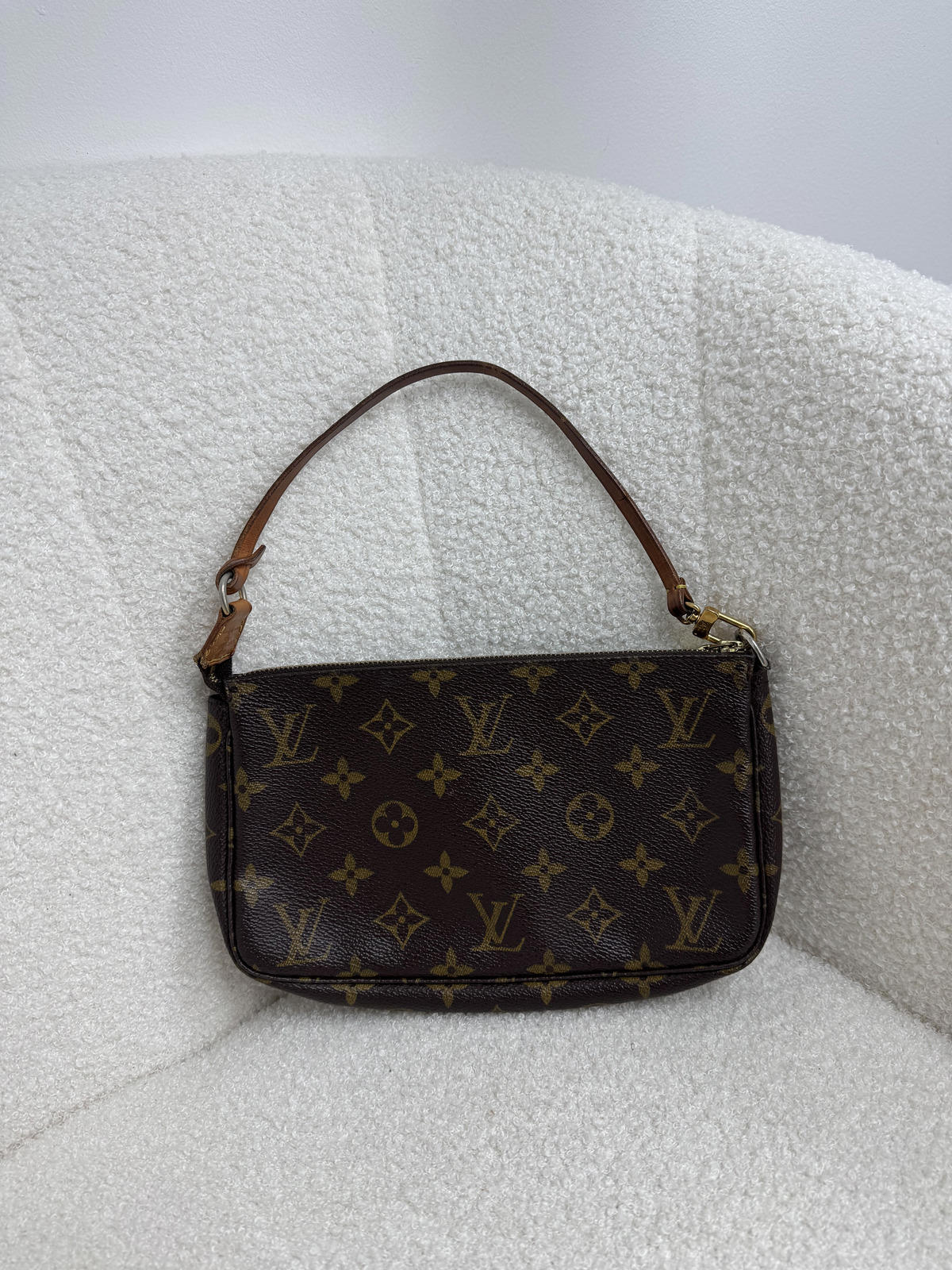 Louis Vuitton Pochette