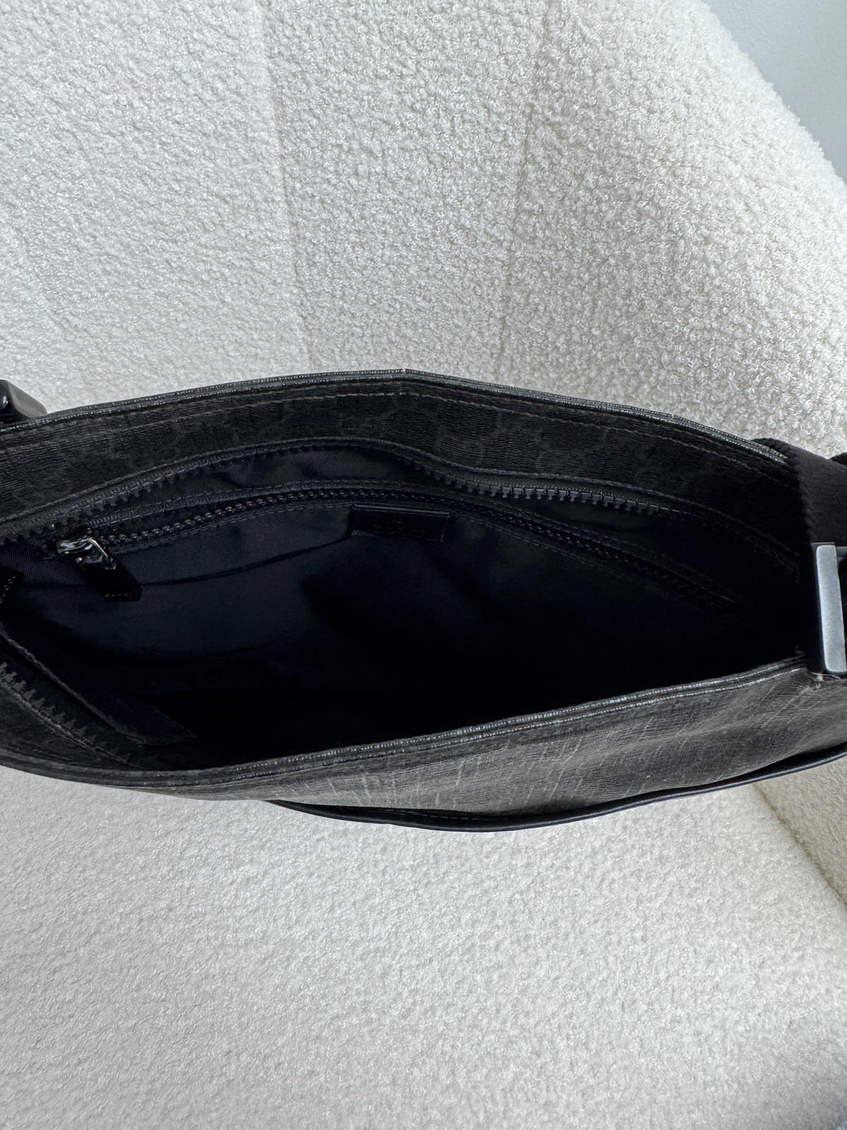 Gucci Messenger Bag