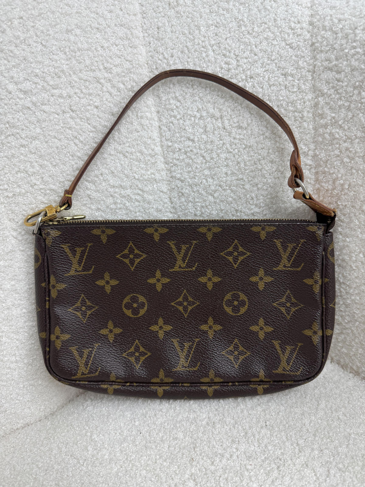 Louis Vuitton Pochette