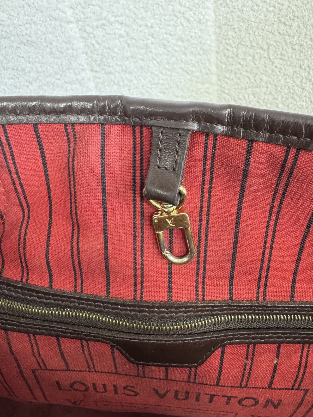 Louis Vuitton Neverfull Tote Bag