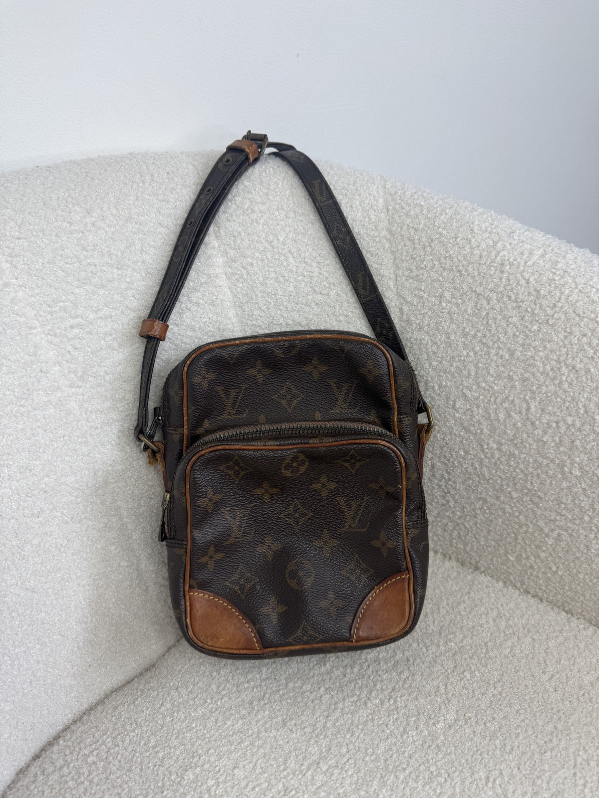 Louis Vuitton Amazon Body Bag