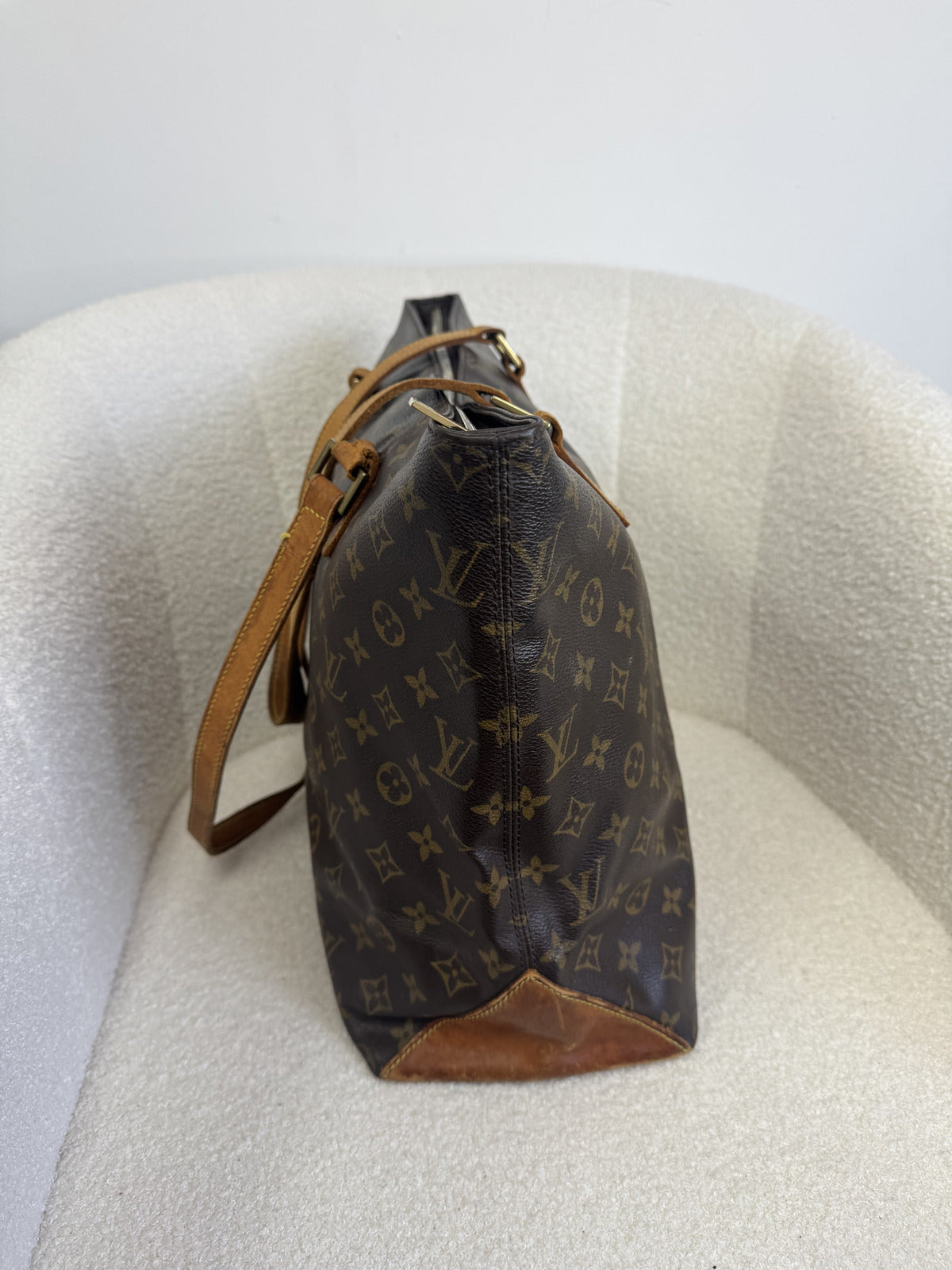 Louis Vuitton Cabas Mezzo