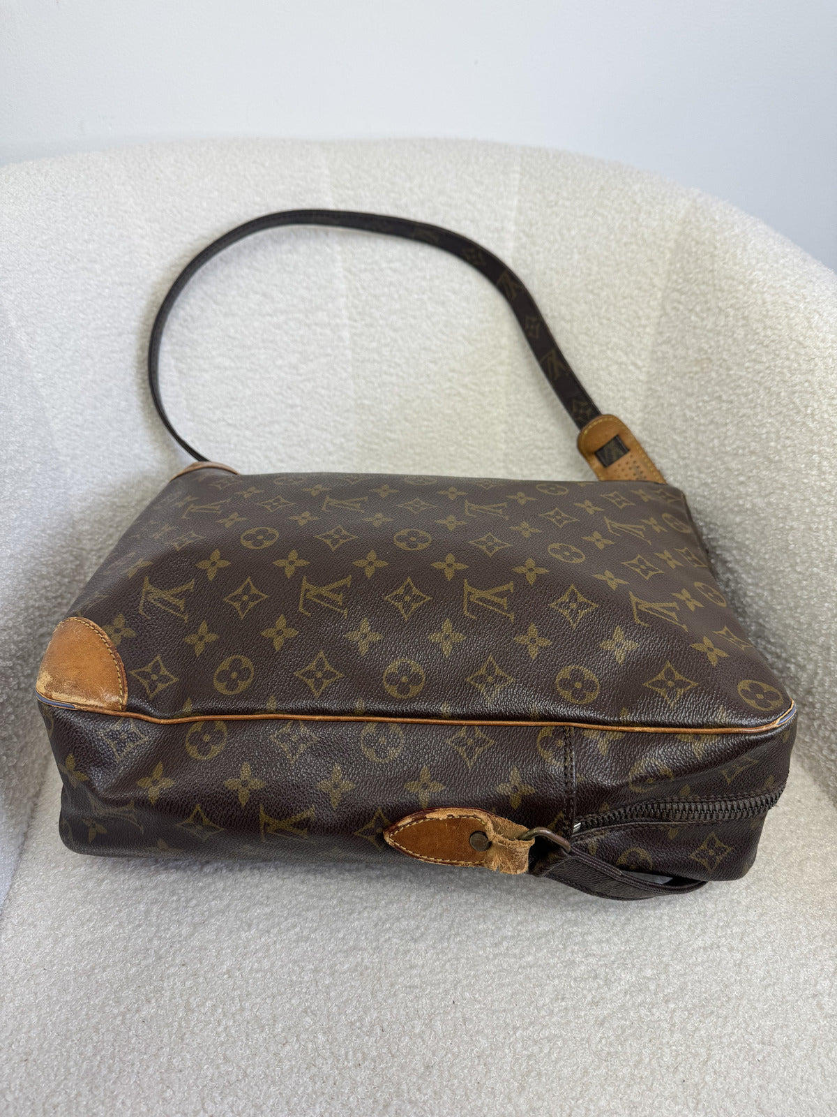 Louis Vuitton Danube Body Bag