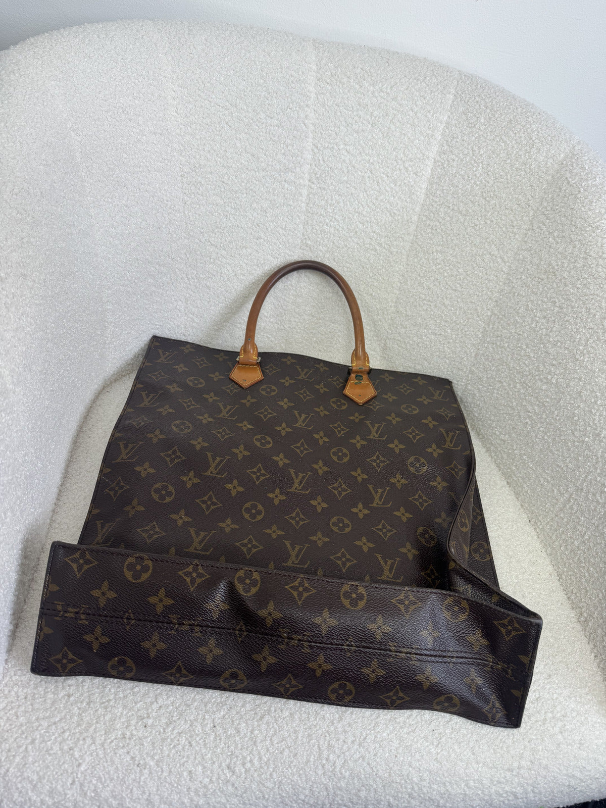 Louis Vuitton Sac Plat Tote