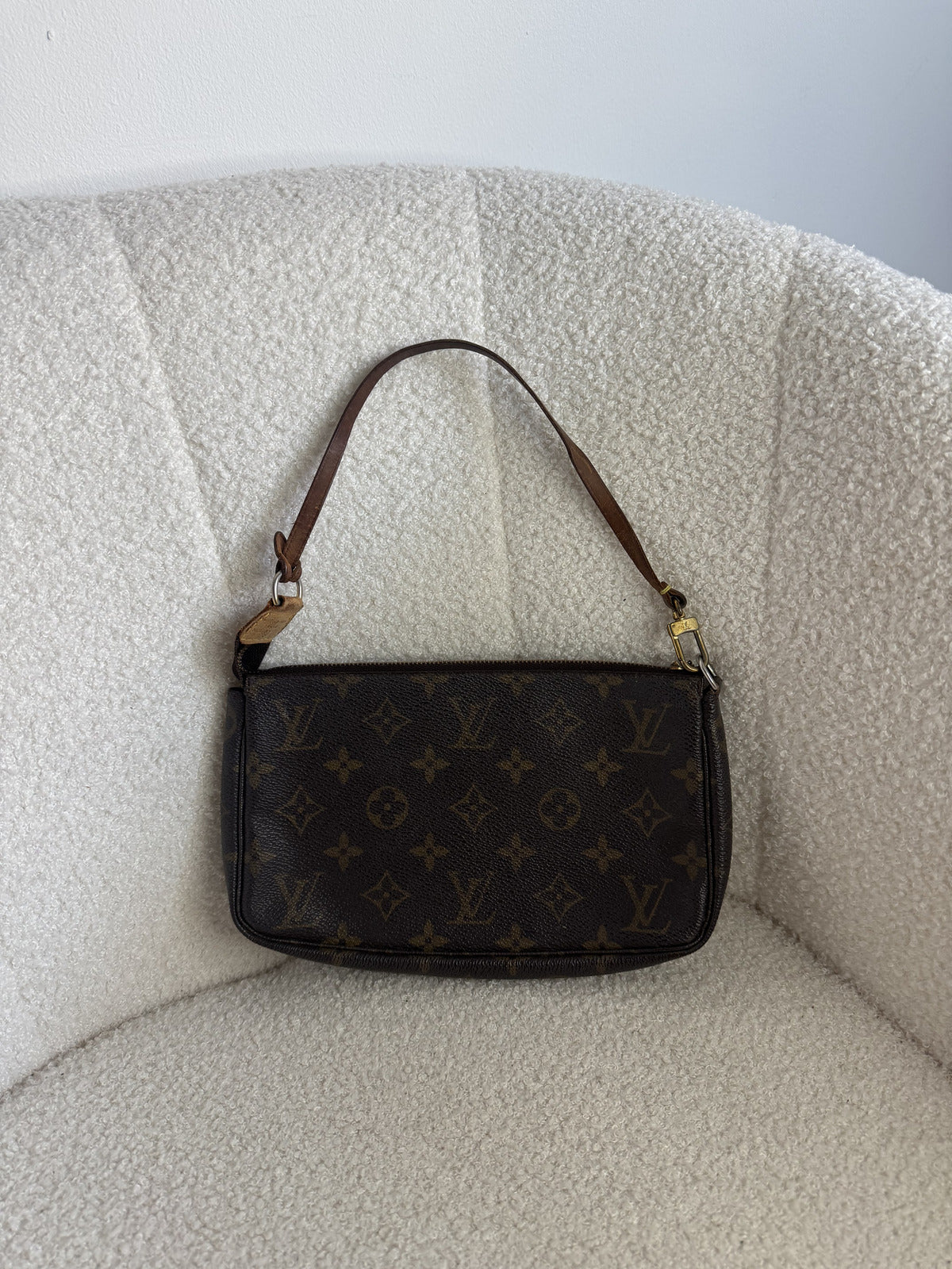 Louis Vuitton Pochette