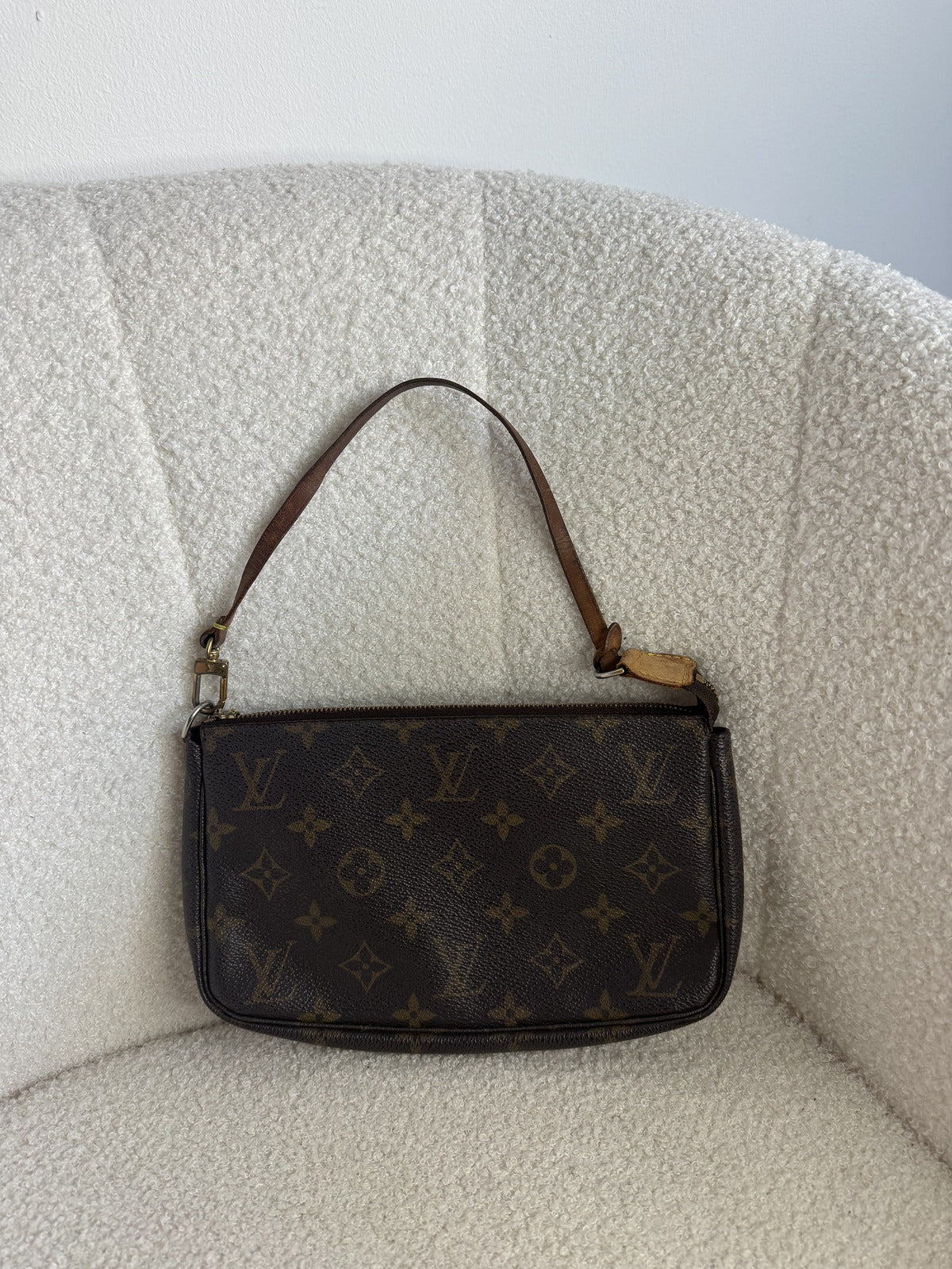 Louis Vuitton Pochette