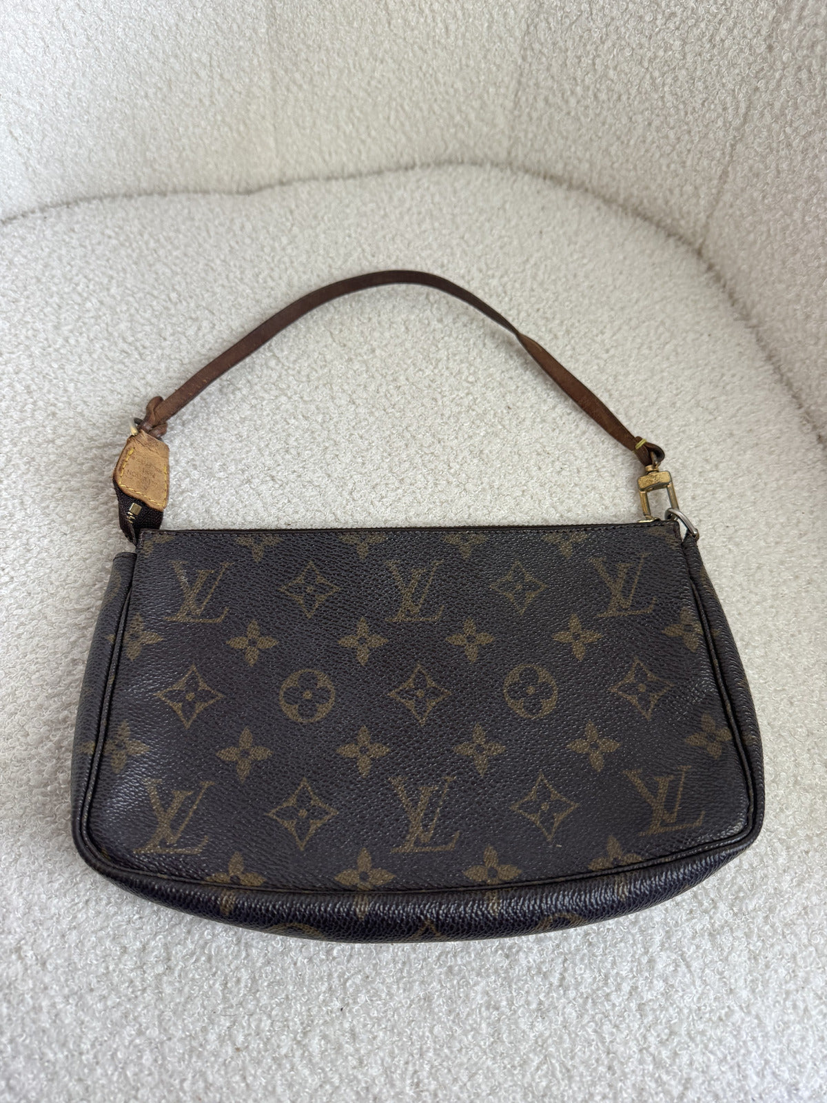 Louis Vuitton Pochette