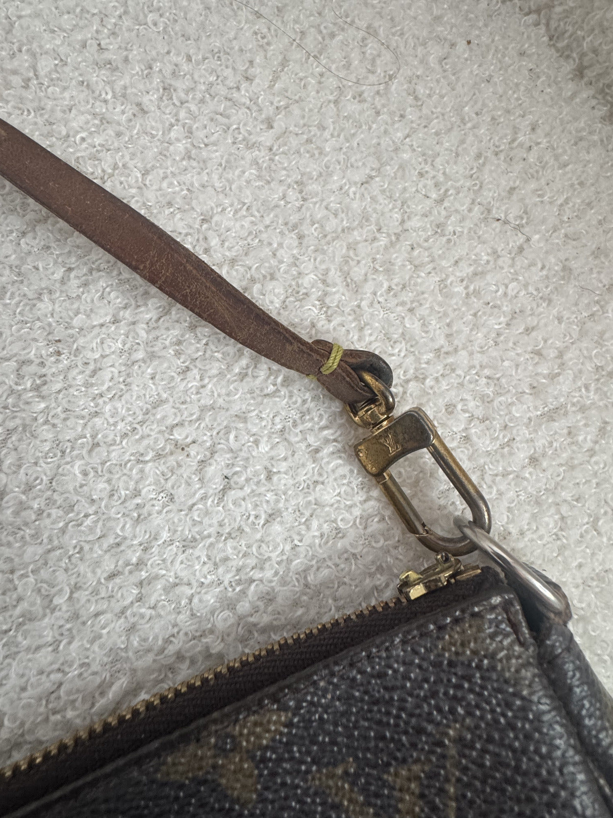 Louis Vuitton Pochette