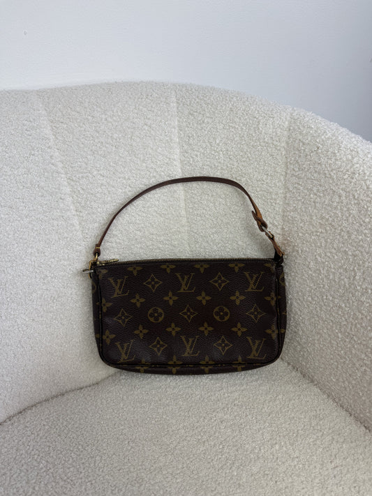 Louis Vuitton Pochette