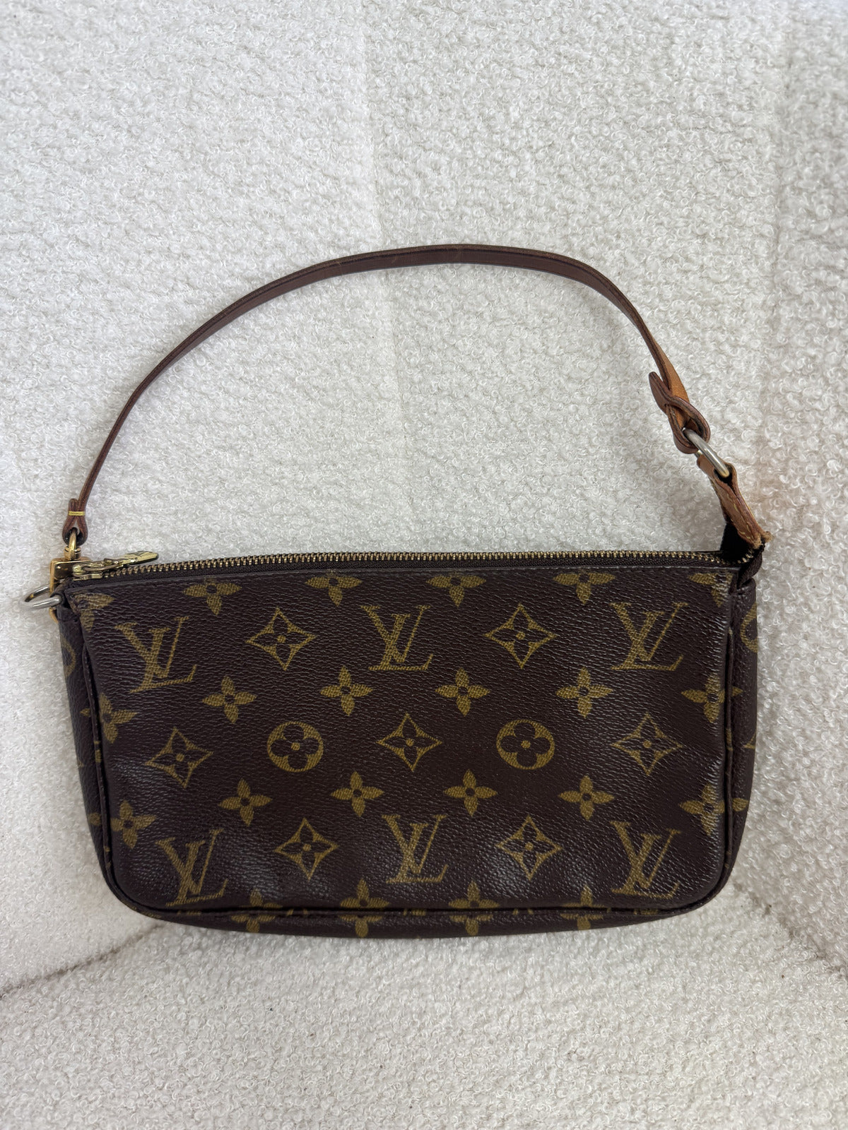 Louis Vuitton Pochette