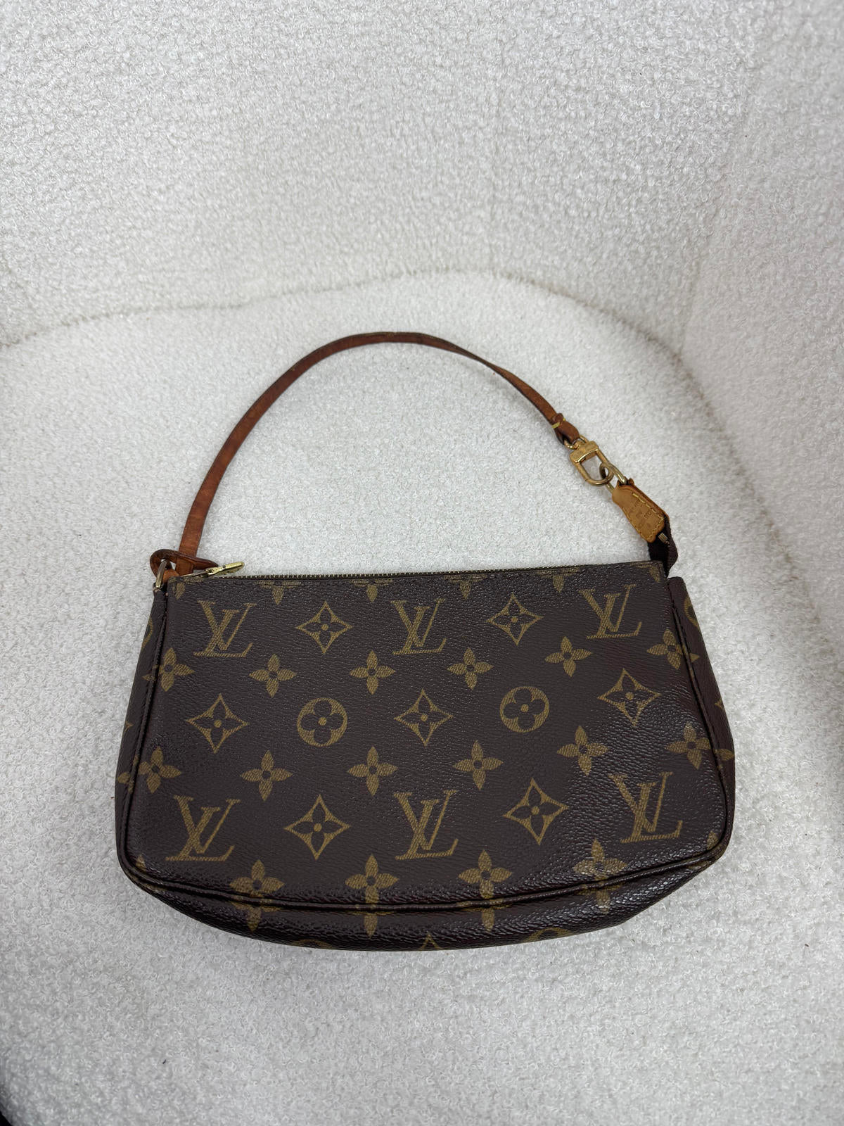 Louis Vuitton Pochette
