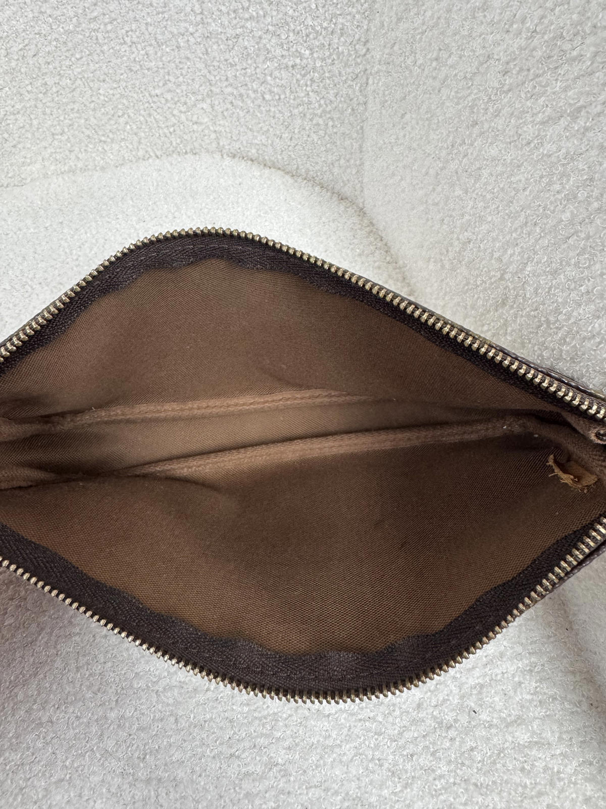 Louis Vuitton Pochette