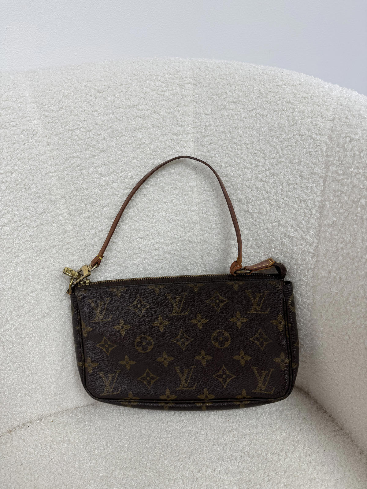 Louis Vuitton Pochette