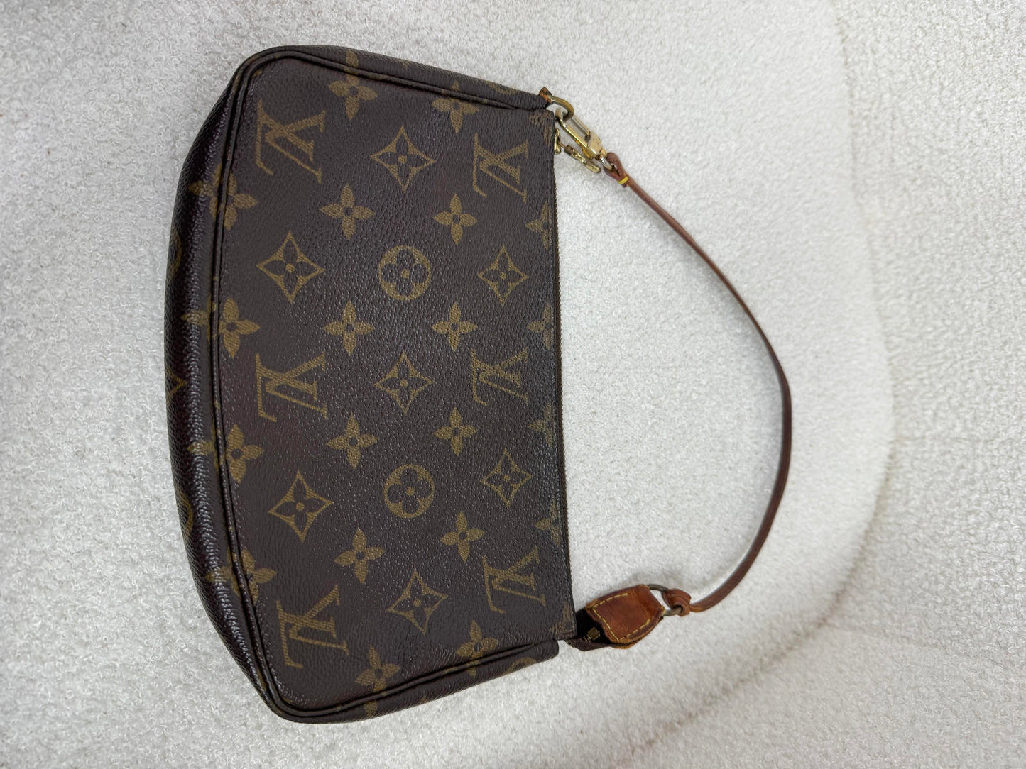 Louis Vuitton Pochette