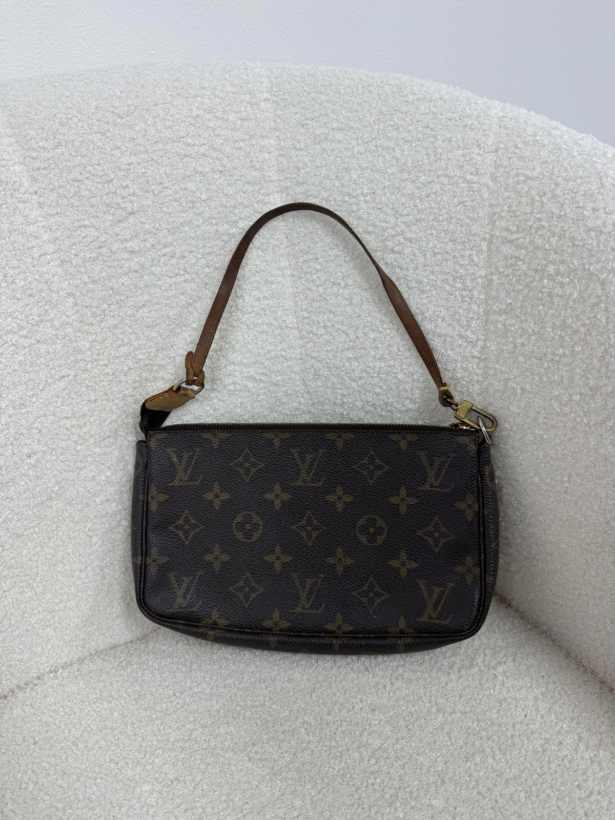 Louis Vuitton Pochette