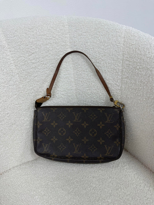 Louis Vuitton Pochette