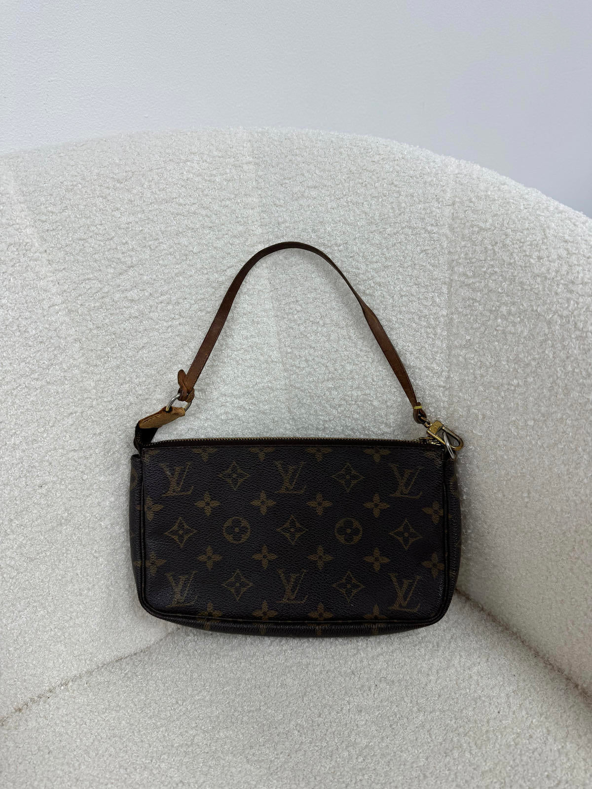 Louis Vuitton Pochette