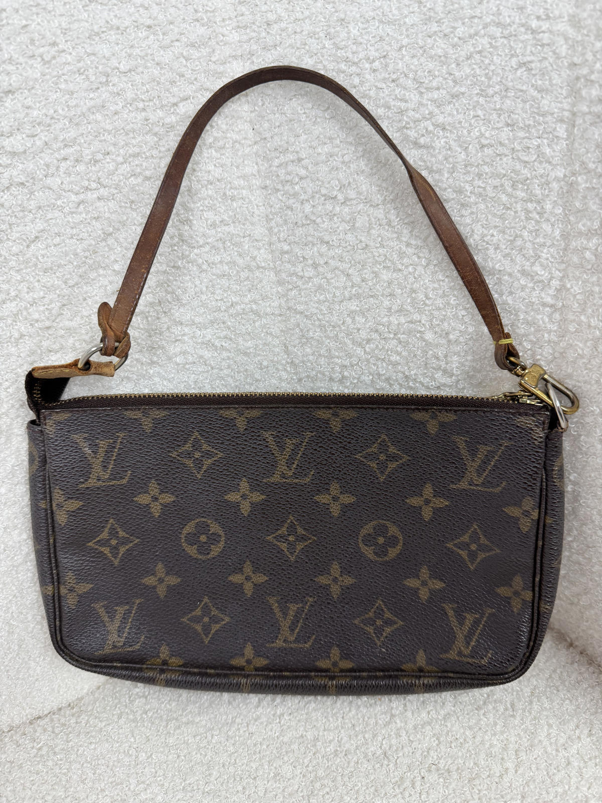 Louis Vuitton Pochette