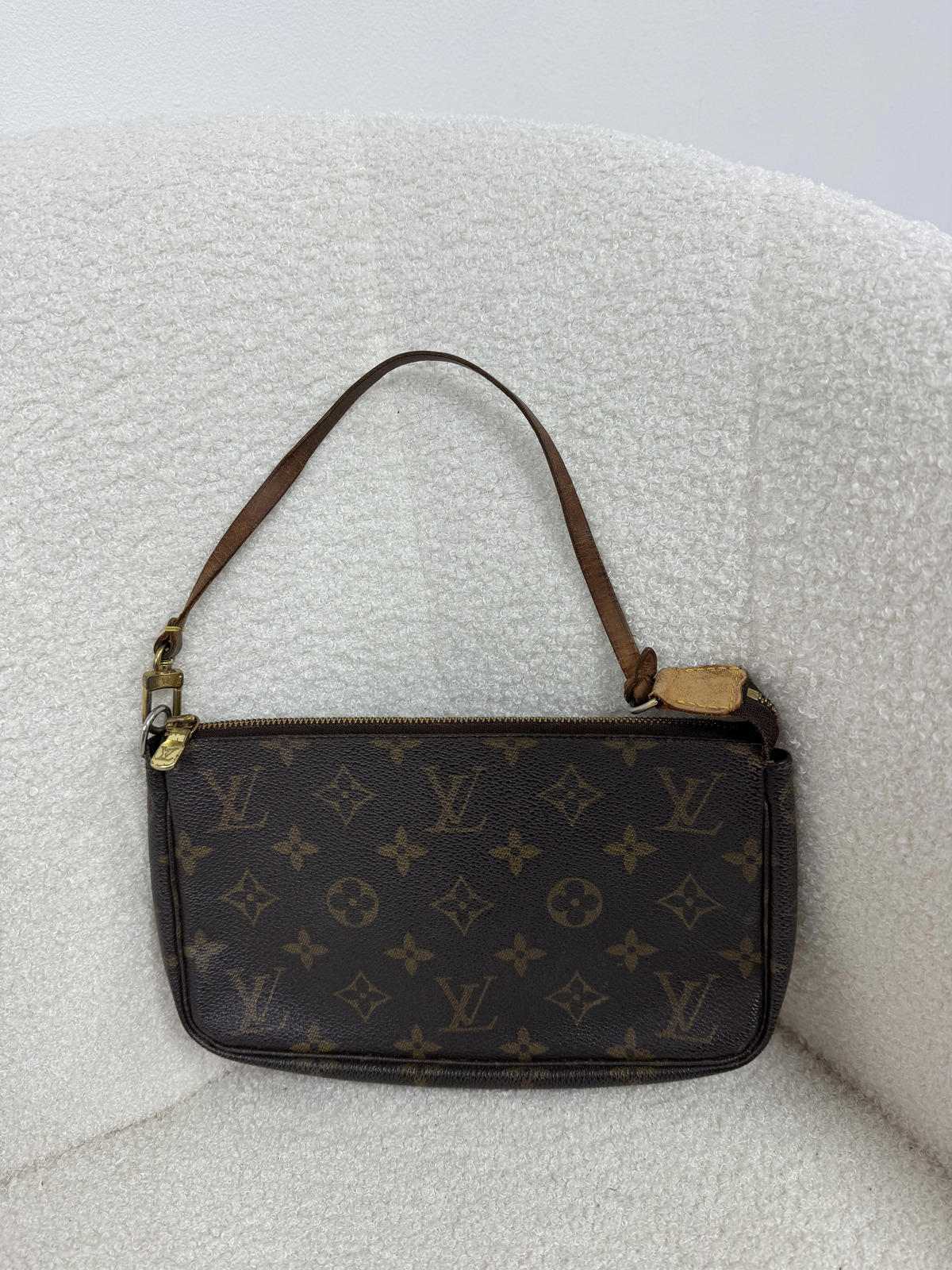 Louis Vuitton Pochette