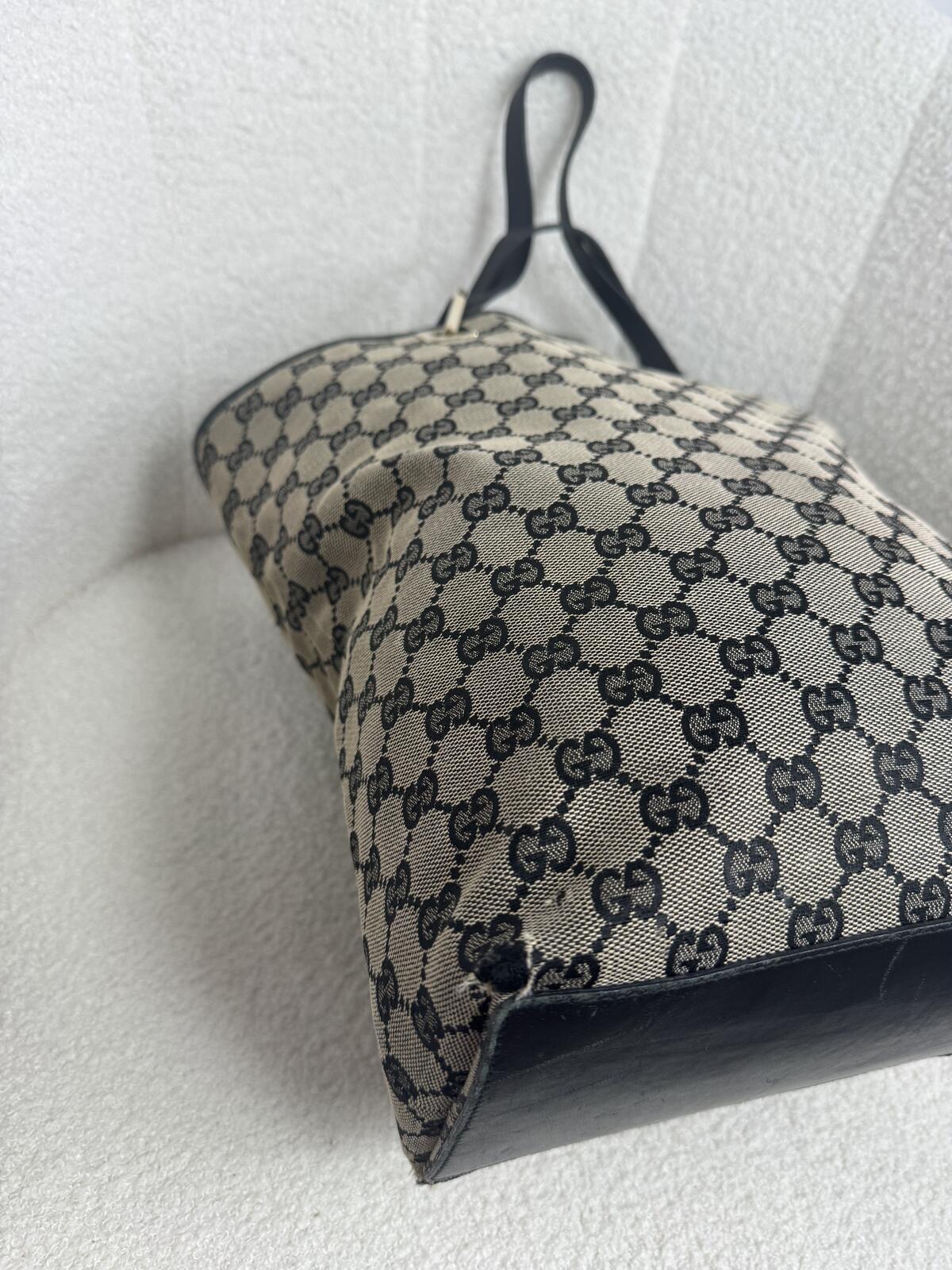 Gucci Bucket Bag